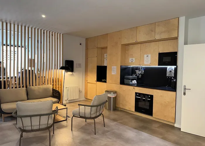 Urban Cube Хостел