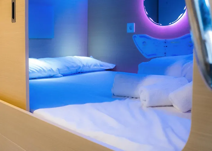 Urban Cube Albergue *